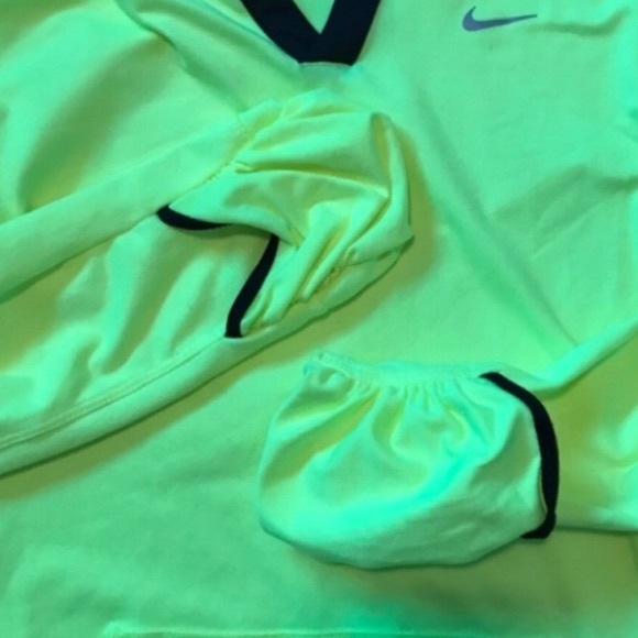 Nike DRI-FIT hoodie - Picture 4 of 4